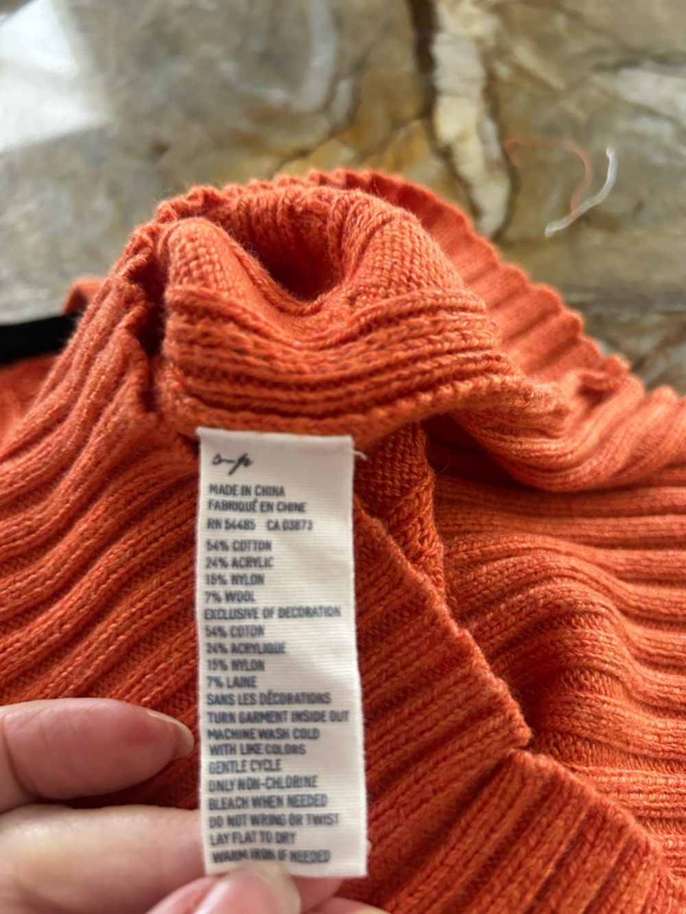 American Eagle Outfitters Orange Cable-Knit V-Neck Sweater - Picture 4 of 5